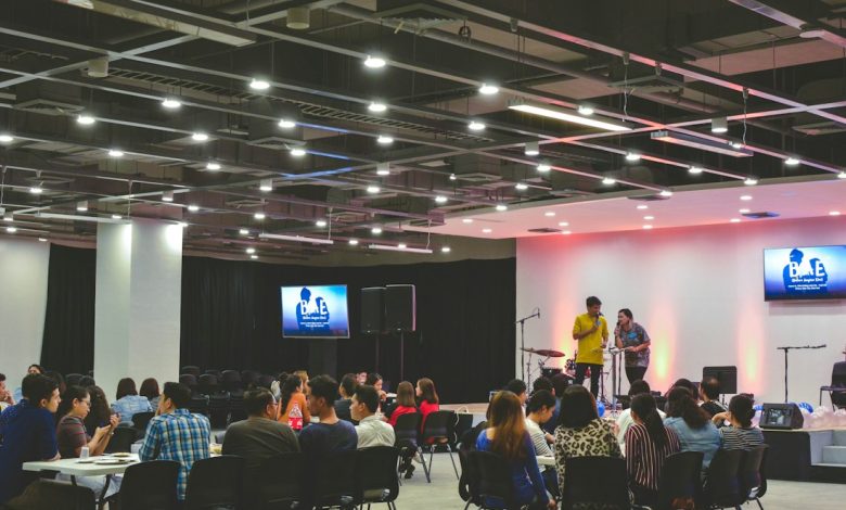Learning workshop in a classroom, illustrative photograph